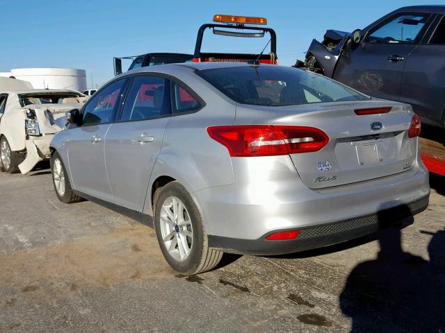 1FADP3F29GL395205 - 2016 FORD FOCUS SE SILVER photo 3