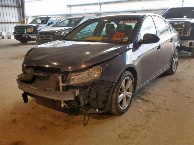 1G1PE5SB3F7162290 - 2015 CHEVROLET CRUZE LT GRAY photo 2