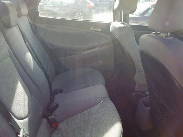 KMHCT4AE8HU281213 - 2017 HYUNDAI ACCENT SE წითელი ფოტო 6