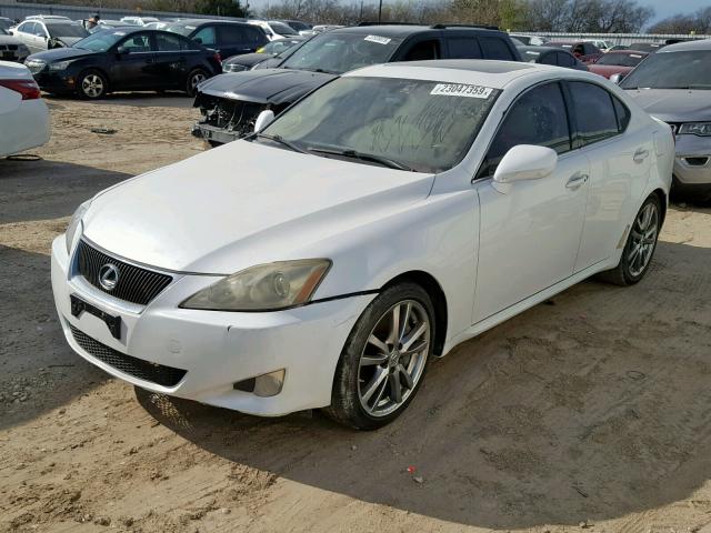 JTHBE262585018618 - 2008 LEXUS IS 350 WHITE photo 2