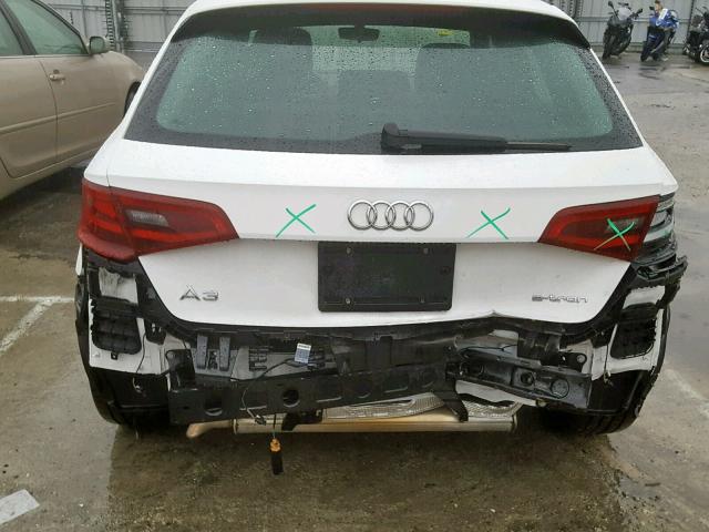 WAUUPBFFXGA113170 - 2016 AUDI A3 E-TRON WHITE photo 9