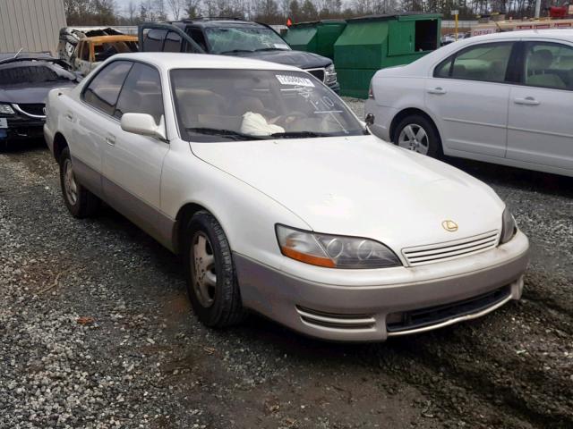 JT8GK13T6S0107687 - 1995 LEXUS ES 300 WHITE photo 1