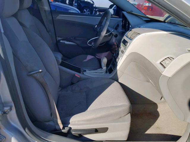 1G1ZC5E04AF290769 - 2010 CHEVROLET MALIBU 1LT 银色 照片 5