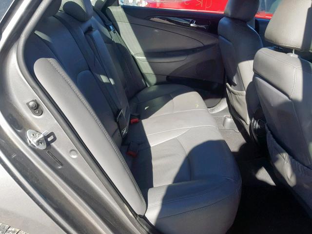 5NPEC4AC0DH605142 - 2013 HYUNDAI SONATA SE GRAY photo 6