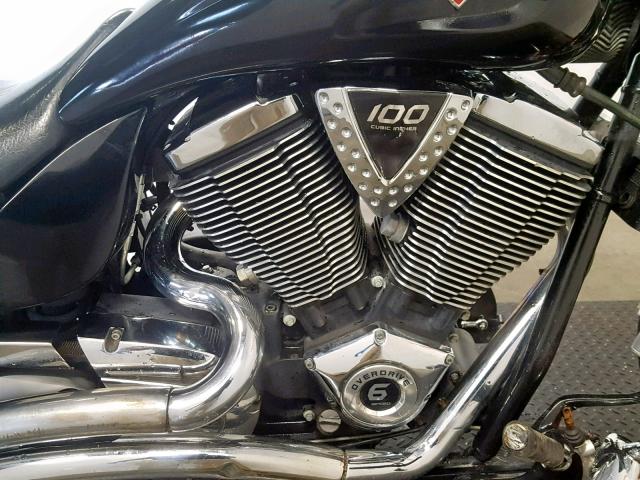 5VPHB26D453010928 - 2005 VICTORY MOTORCYCLES HAMMER BLACK photo 5