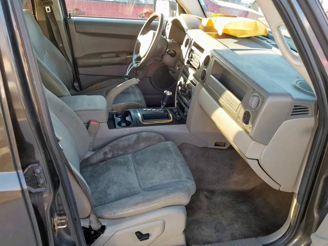 1J8HH48N26C221893 - 2006 JEEP COMMANDER BROWN photo 5