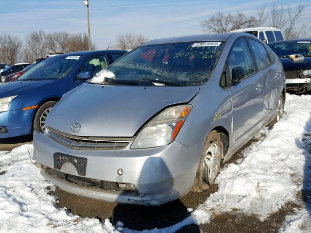 JTDKB20U683392705 - 2008 TOYOTA PRIUS SILVER photo 2