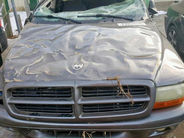 1B4HS38N02F197909 - 2002 DODGE DURANGO SP Сірий фото 7