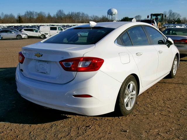 1G1BE5SM9H7160493 - 2017 CHEVROLET CRUZE LT WHITE photo 4