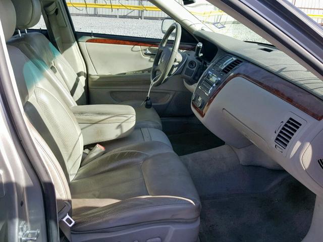 1G6KD57Y96U153048 - 2006 CADILLAC DTS GRAY photo 5