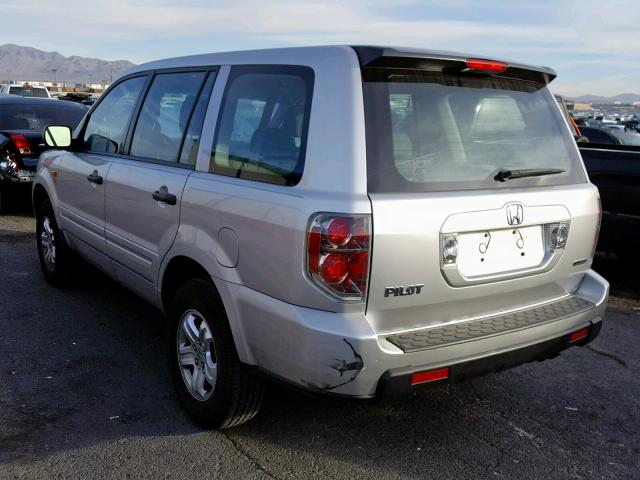 5FNYF18137B024423 - 2007 HONDA PILOT LX SILVER photo 3