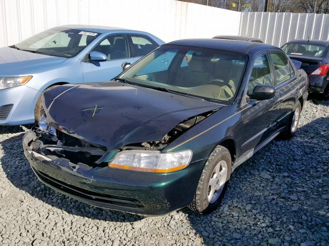 1HGCF86641A040584 - 2001 HONDA ACCORD VAL GREEN photo 2