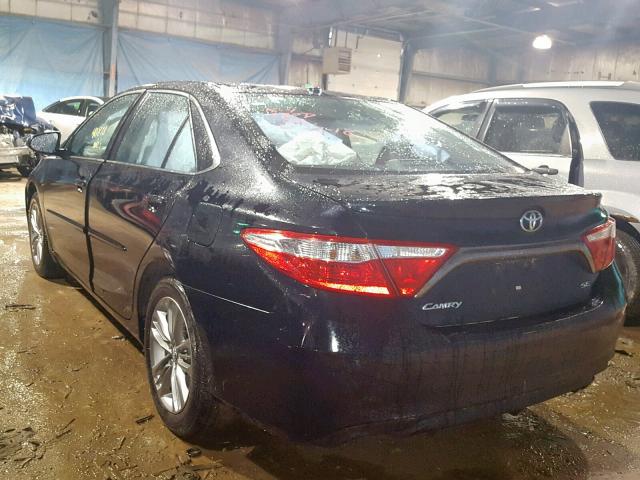 4T1BF1FK9HU274822 - 2017 TOYOTA CAMRY LE BLACK photo 3