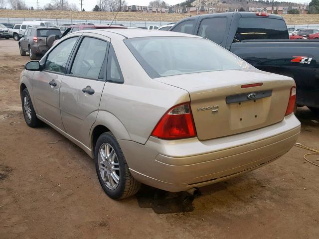 1FAFP34N17W130203 - 2007 FORD FOCUS ZX4 GOLD photo 3