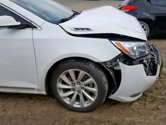 1G4GB5G33GF109979 - 2016 BUICK LACROSSE WHITE photo 9