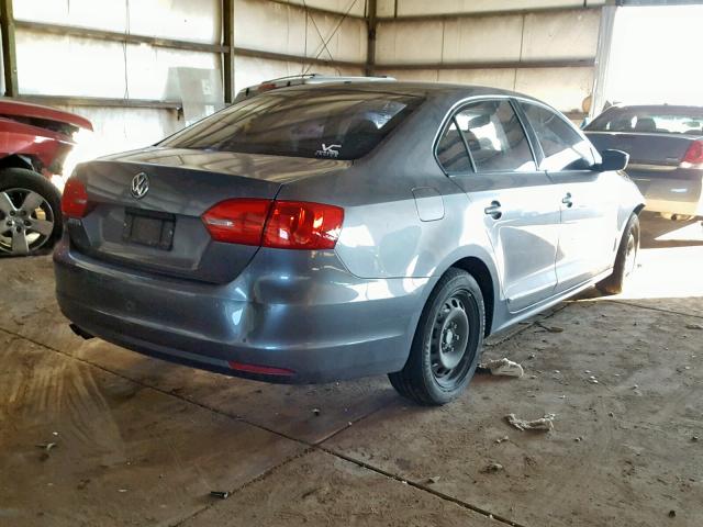 3VW2K7AJ4CM353021 - 2012 VOLKSWAGEN JETTA BASE GRAY photo 4