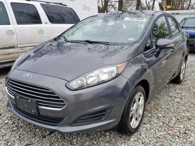 3FADP4BJ5FM133357 - 2015 FORD FIESTA SE GRAY photo 2