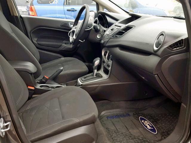 3FADP4BJ5FM133357 - 2015 FORD FIESTA SE GRAY photo 5