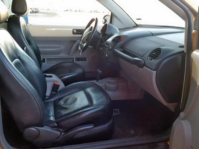 3VWCD31Y84M316754 - 2004 VOLKSWAGEN NEW BEETLE 橙色 照片 5
