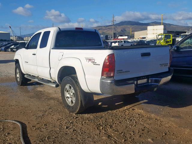 5TETU62N36Z206936 - 2006 TOYOTA TACOMA PRE WHITE photo 3