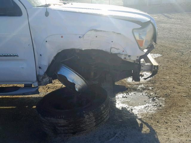 5TETU62N36Z206936 - 2006 TOYOTA TACOMA PRE WHITE photo 9