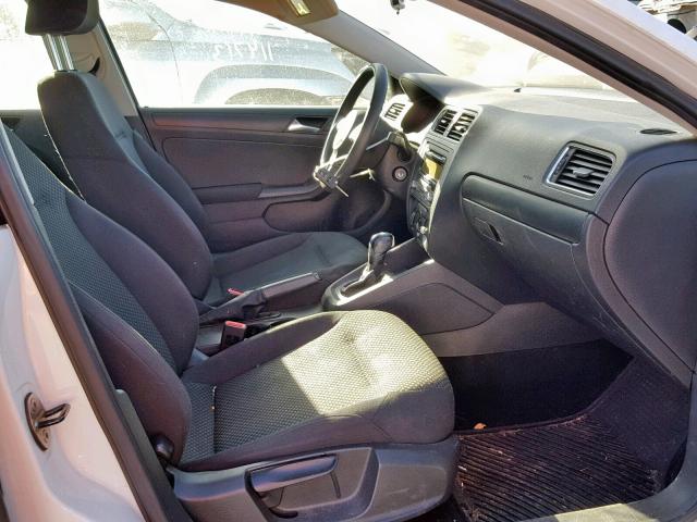 3VW2K7AJ0BM118405 - 2011 VOLKSWAGEN JETTA BASE WHITE photo 5
