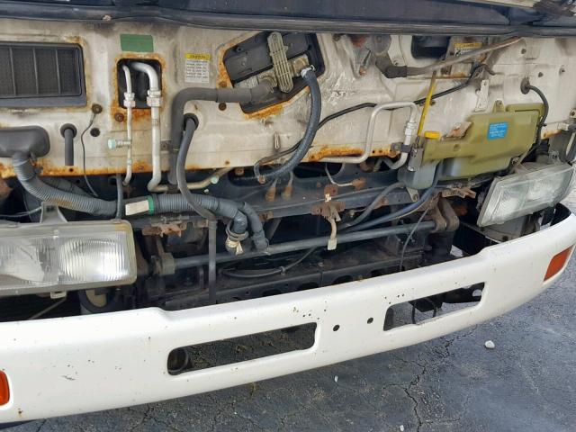 JNAMB80H15AH50191 - 2005 NISSAN DIESEL UD2000 WHITE photo 7