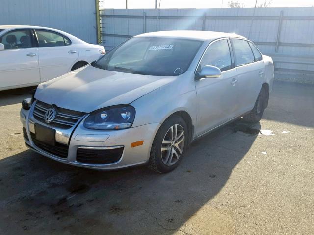 3VWRF71K16M703334 - 2006 VOLKSWAGEN JETTA 2.5 SILVER photo 2