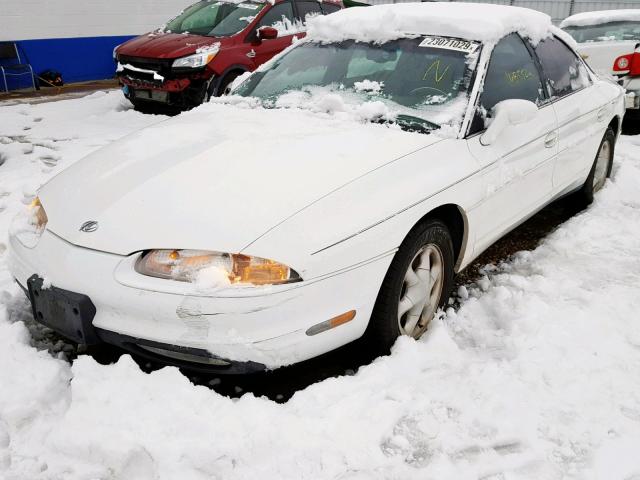 1G3GR62C3W4118074 - 1998 OLDSMOBILE AURORA WHITE photo 2