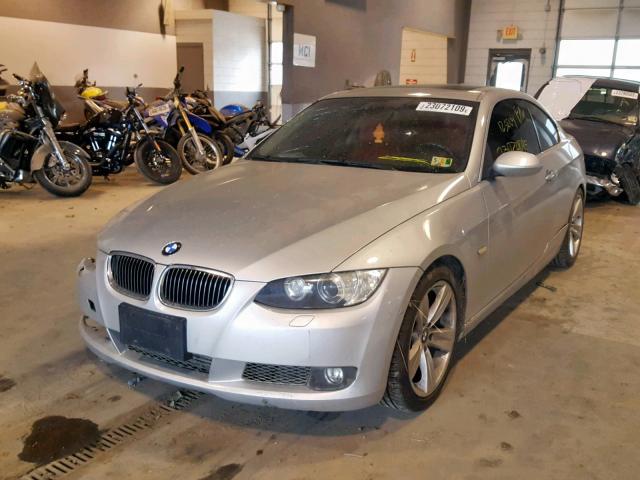 WBAWB73567P032423 - 2007 BMW 335 I SILVER photo 2