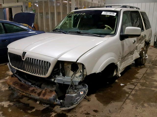 5LMFU28596LJ03363 - 2006 LINCOLN NAVIGATOR Krem foto 2