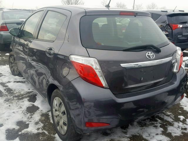 JTDKTUD33DD554062 - 2013 TOYOTA YARIS GRAY photo 3