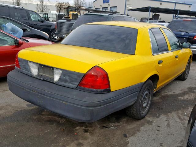 2FAHP71W33X156359 - 2003 FORD CROWN VICT YELLOW photo 4