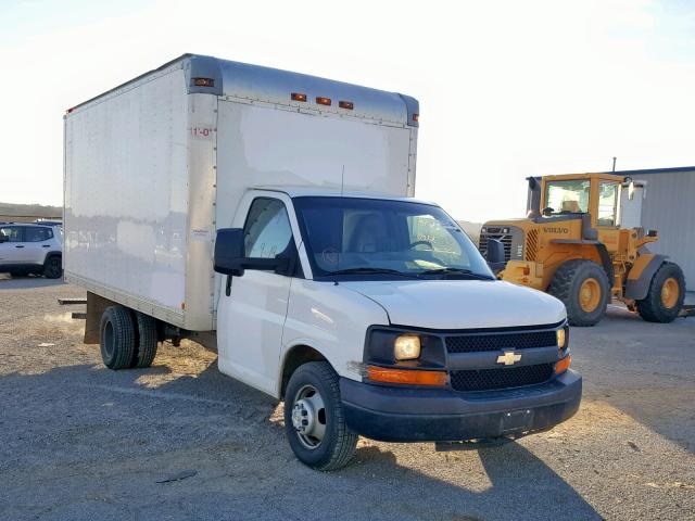 1GB3G3CG1B1152826 - 2011 CHEVROLET EXPRESS G3 WHITE photo 1