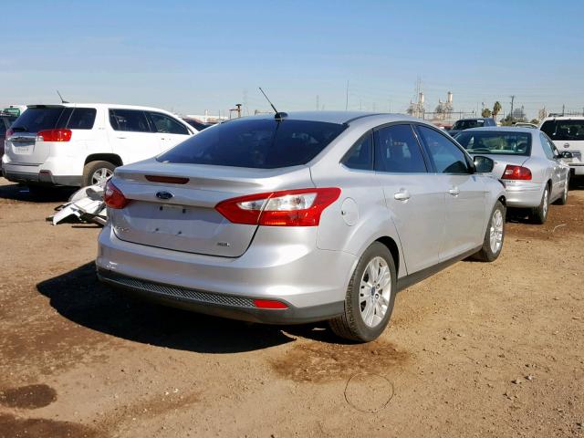 1FAHP3H22CL237460 - 2012 FORD FOCUS SEL SILVER photo 4