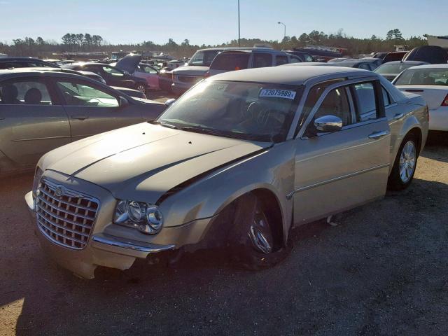 2C3LA63HX7H608228 - 2007 CHRYSLER 300C GOLD photo 2