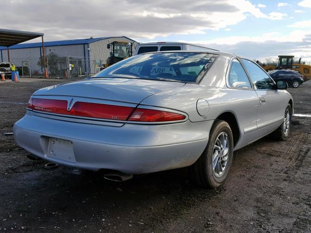 1LNFM92V0WY664803 - 1998 LINCOLN MARK VIII SILVER photo 4