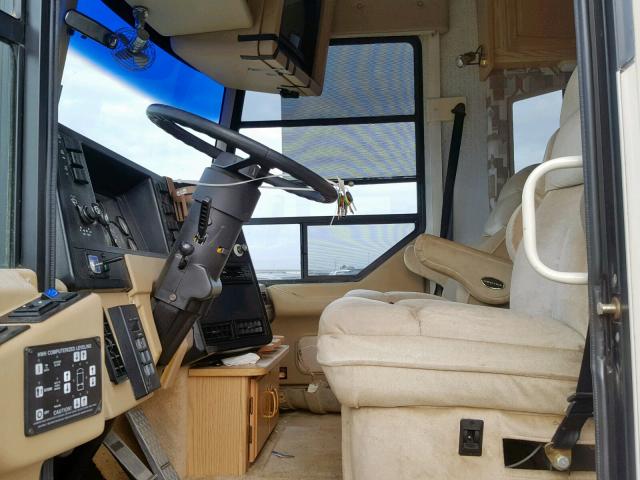 4S7UT9J13RC014229 - 1994 SPAR MOTORHOME Weiß Foto 5