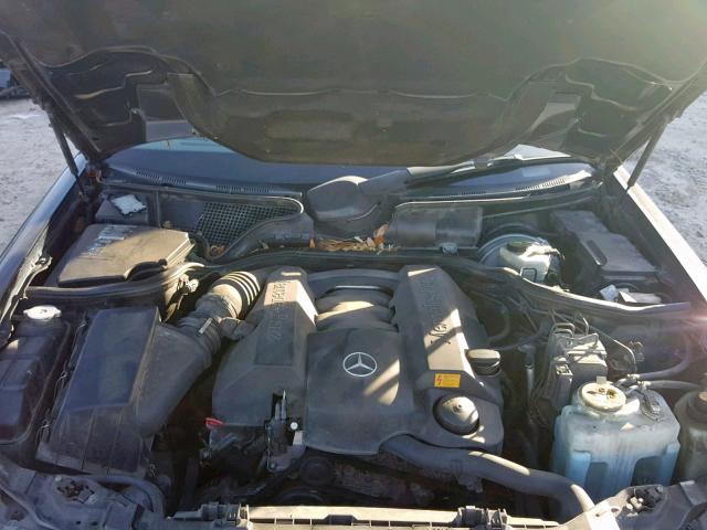 WDBJH65J83X087495 - 2003 MERCEDES-BENZ E 320 黑色 照片 7