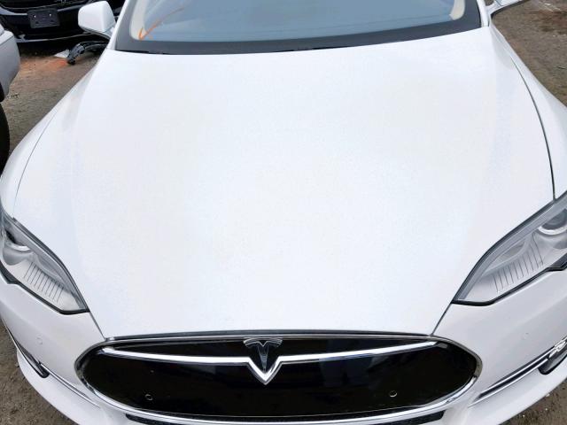 5YJSA1AG5DFP09506 - 2013 TESLA MODEL S WHITE photo 7