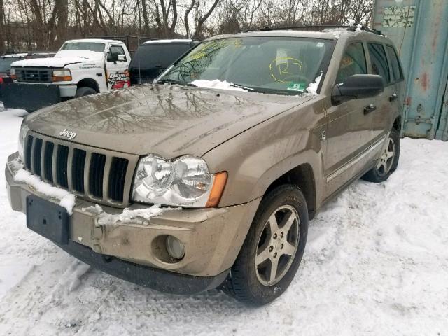 1J8HR48N35C719063 - 2005 JEEP GRAND CHER GOLD photo 2