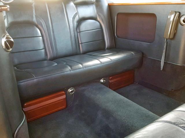 1GEEH90Y54U550079 - 2004 CADILLAC PROFESSION 黑色 照片 9