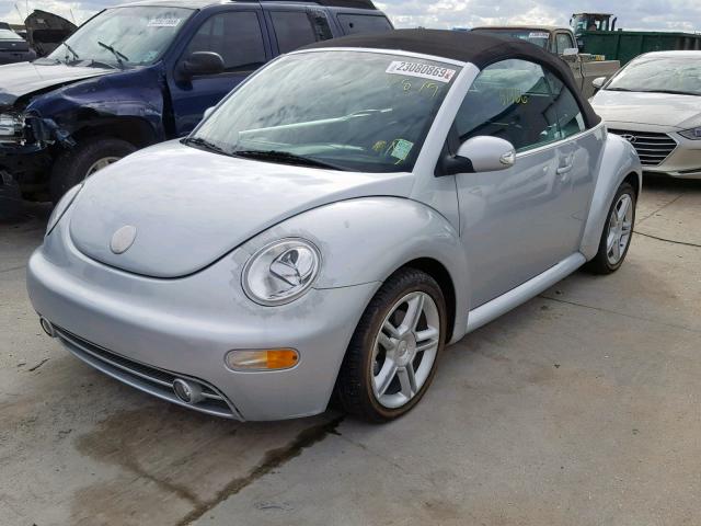 3VWCD31Y25M312619 - 2005 VOLKSWAGEN NEW BEETLE SILVER photo 2