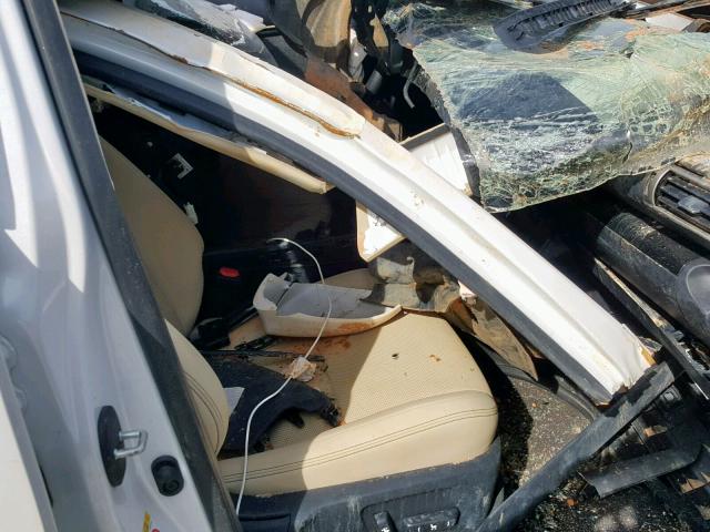 JTHBA1D25G5037709 - 2016 LEXUS IS 200T Weiß Foto 5