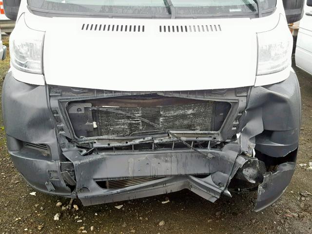 3C6URVHG0JE107460 - 2018 RAM PROMASTER 白色 照片 9