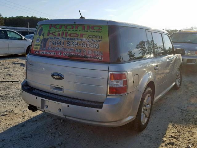 2FMDK51C89BA16617 - 2009 FORD FLEX SE SILVER photo 4