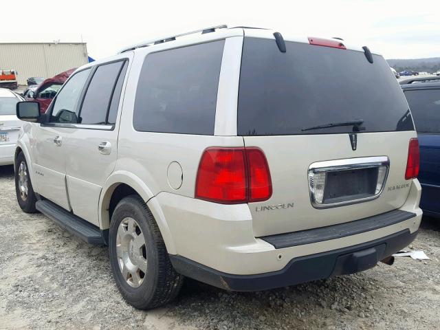 5LMFU28526LJ30128 - 2006 LINCOLN NAVIGATOR 奶油色 照片 3