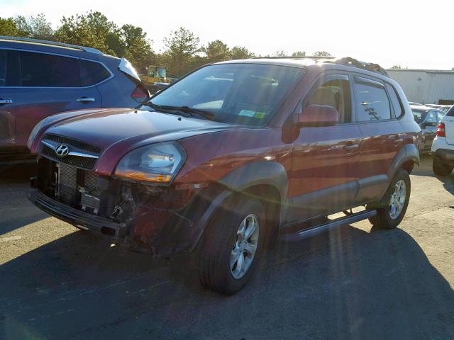 KM8JN12D49U970043 - 2009 HYUNDAI TUCSON SE RED photo 2