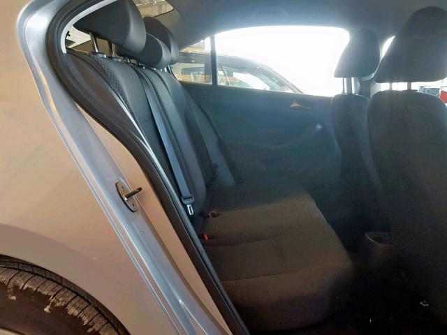3VW2K7AJ8CM369335 - 2012 VOLKSWAGEN JETTA BASE 银色 照片 6