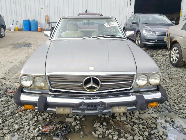 WDBBA48D5JA079261 - 1988 MERCEDES-BENZ 560 SL GRAY photo 9